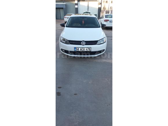 Sahibinden Volkswagen Jetta 1.6 TDi Highline 2013 Model  309.900 km Beyaz
