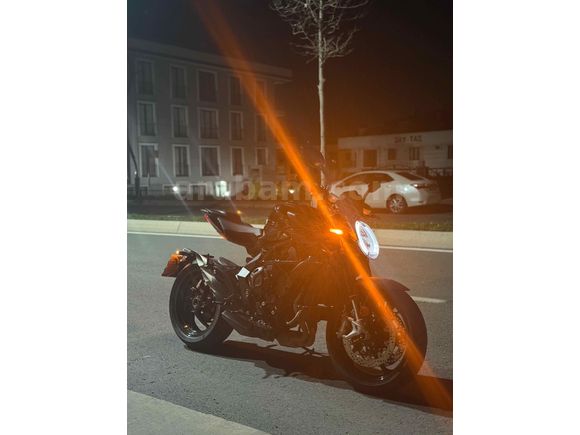 Sahibinden MV Agusta Brutale 800 R İstanbul
