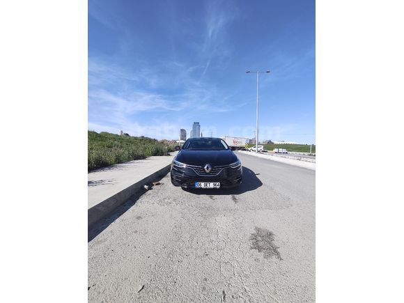 Sahibinden Renault Megane 1.5 Blue DCI Icon 2022 Model İstanbul 96.000 km Siyah