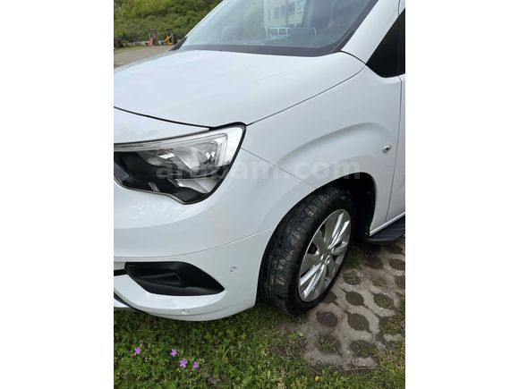 Sahibinden Opel Combo 1.5 CDTI Ultimate 2023 Model 