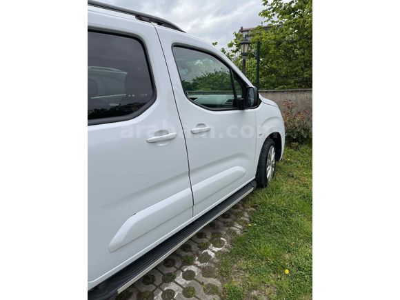 Sahibinden Opel Combo 1.5 CDTI Ultimate 2023 Model 