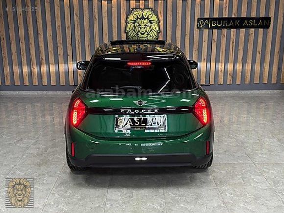 2024** MINI COOPER** 1.5 FAVOURED** 30.000km ** HATASIZ**5K