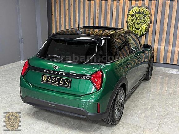 2024** MINI COOPER** 1.5 FAVOURED** 30.000km ** HATASIZ**5K