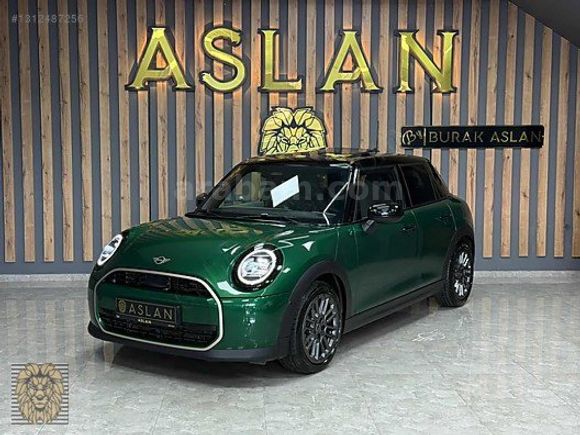2024** MINI COOPER** 1.5 FAVOURED** 30.000km ** HATASIZ**5K