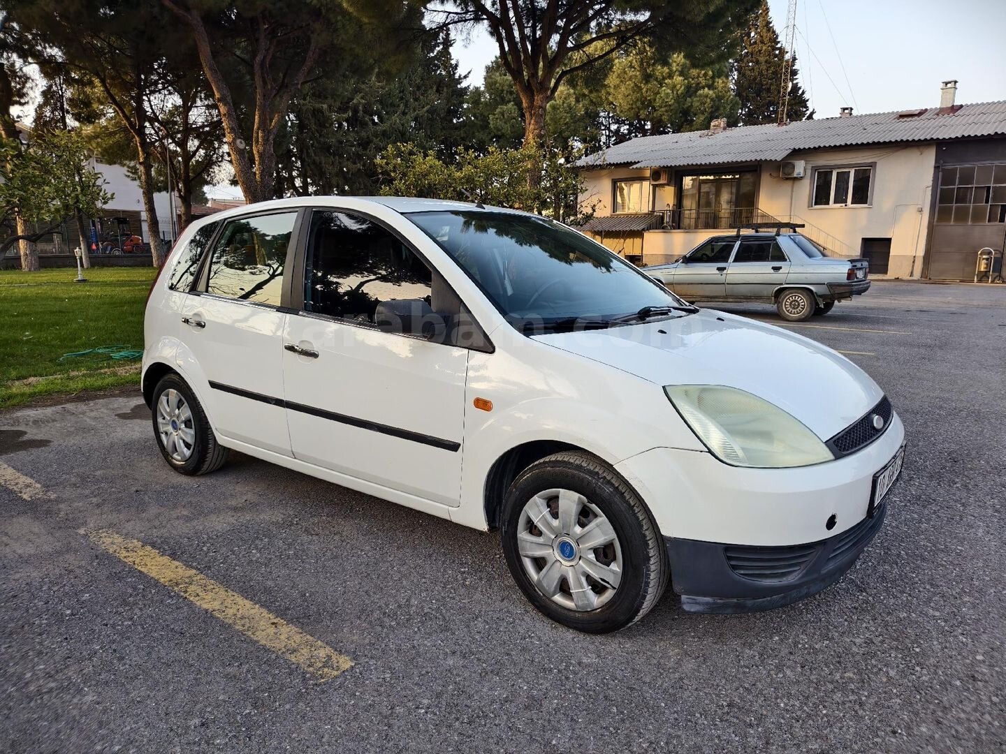 Galeriden Ford Fiesta 1.4 TDCi Comfort 2006 Model Balıkesir 265.000 km Beyaz 7