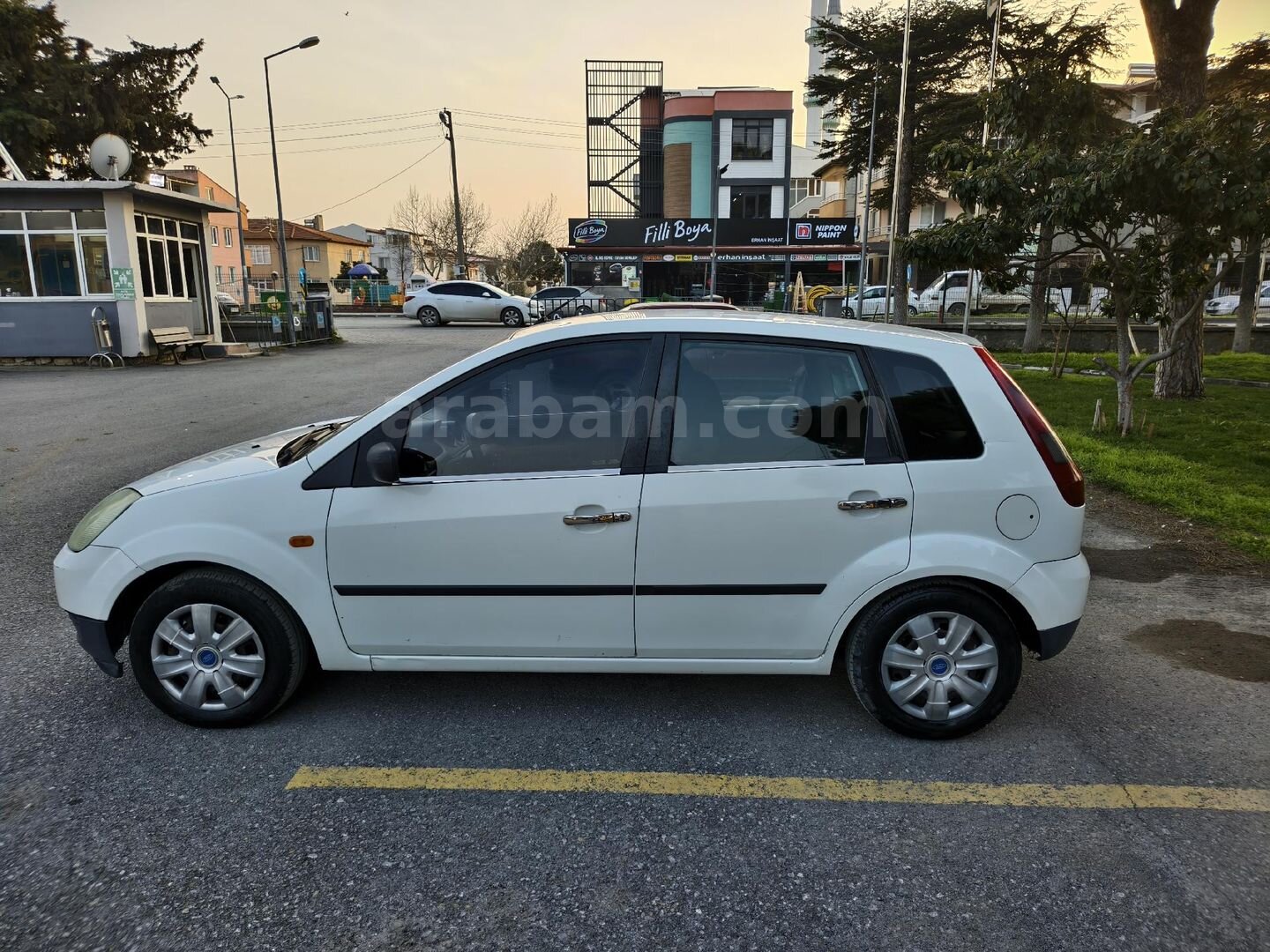 Galeriden Ford Fiesta 1.4 TDCi Comfort 2006 Model Balıkesir 265.000 km Beyaz 2