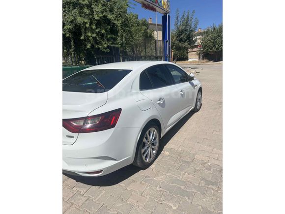 Sahibinden Renault Megane 1.5 dCi Icon 2017 Model  75.000 km Beyaz