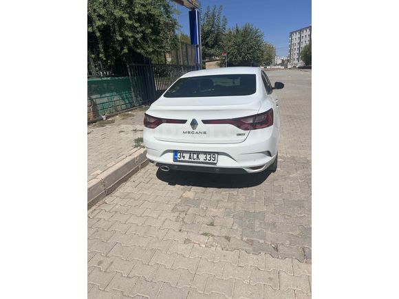 Sahibinden Renault Megane 1.5 dCi Icon 2017 Model  105000 km Beyaz