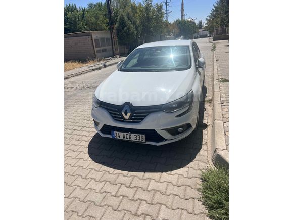 Sahibinden Renault Megane 1.5 dCi Icon 2017 Model  105000 km Beyaz