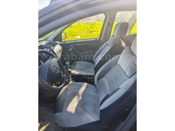 Sahibinden Dacia Duster 1.5 dCi Laureate 2014 Model  135.000 km Siyah