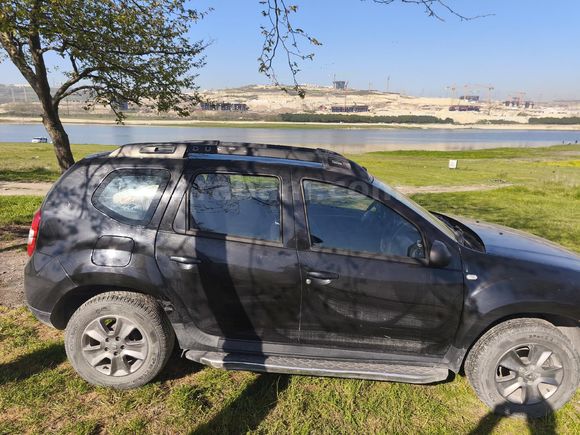 Sahibinden Dacia Duster 1.5 dCi Laureate 2014 Model  135.000 km Siyah