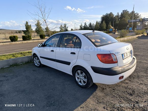 Sahibinden Kia Rio 1.4 EX Comfort 2009 Model