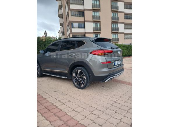 ÖĞRETMENDEN KAZASIZ ,HASAR KAYITSIZ TUKSON 1.6 CRDi Elite 2019 Model  90.000 km Gri