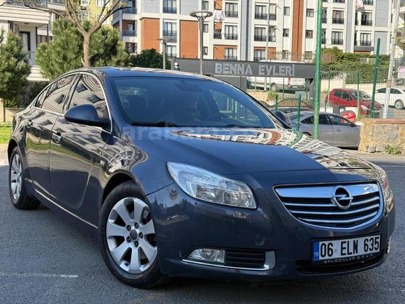 KUSURSUZ TEMİZLİKTE BAKIMLI 2009 MODEL INSİGNİA 2.0 CDTI COSMO