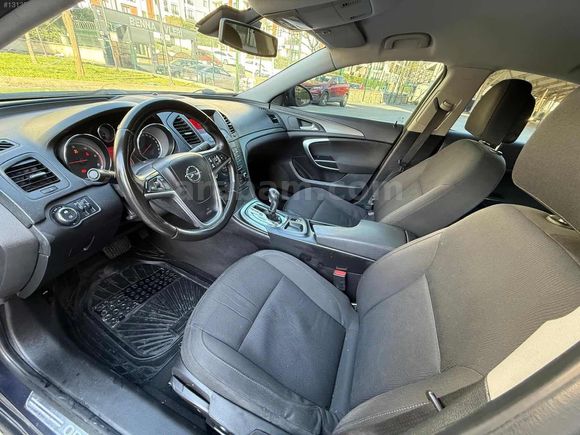 KUSURSUZ TEMİZLİKTE BAKIMLI 2009 MODEL INSİGNİA 2.0 CDTI COSMO