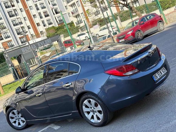 KUSURSUZ TEMİZLİKTE BAKIMLI 2009 MODEL INSİGNİA 2.0 CDTI COSMO