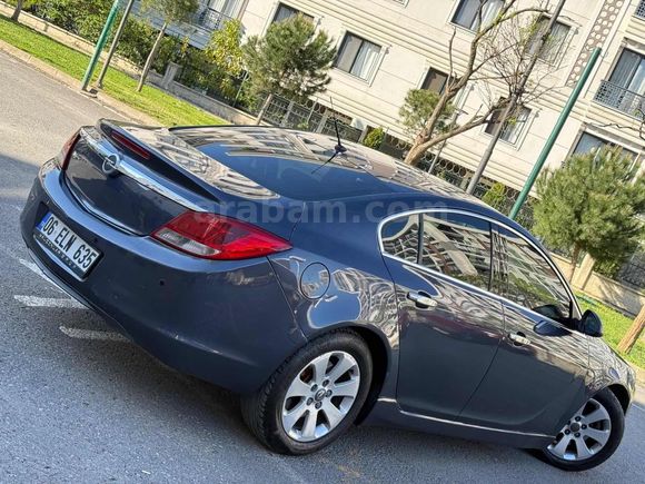 KUSURSUZ TEMİZLİKTE BAKIMLI 2009 MODEL INSİGNİA 2.0 CDTI COSMO