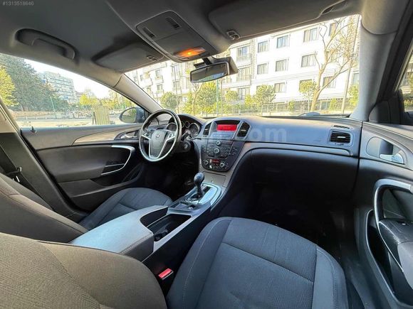 KUSURSUZ TEMİZLİKTE BAKIMLI 2009 MODEL INSİGNİA 2.0 CDTI COSMO