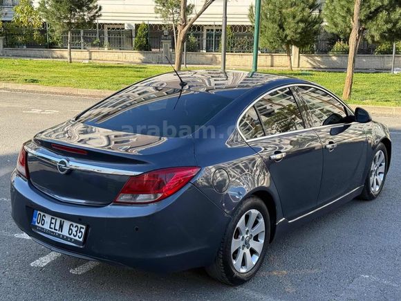 KUSURSUZ TEMİZLİKTE BAKIMLI 2009 MODEL INSİGNİA 2.0 CDTI COSMO