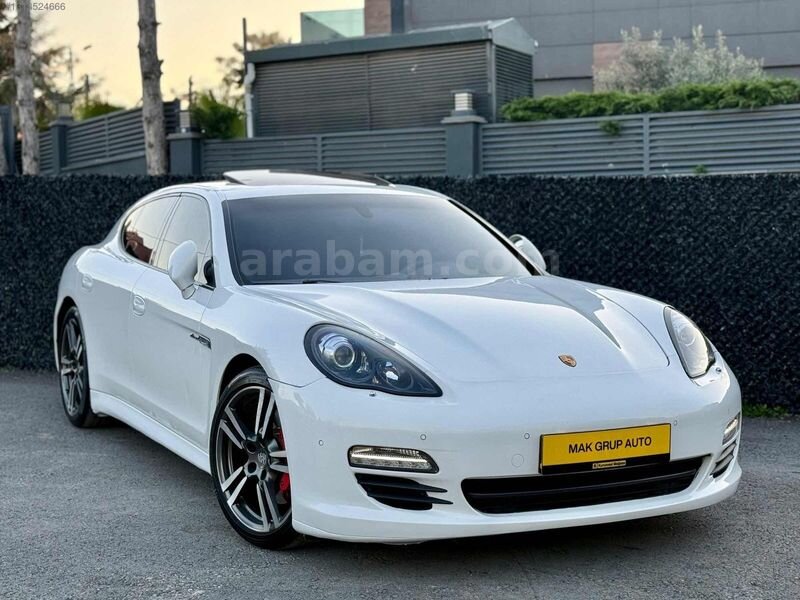 Galeriden Porsche Panamera Diesel 2012 Model İstanbul 285.000 km Beyaz