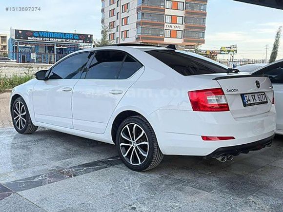 MERT GALERİ DEN OCTAVİA