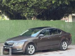 2019 SKODA OCTAVİA 1.6 TDI CR STYLE CAMTAVAN HATASIZ BOYASIZ