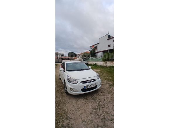 Sahibinden Hyundai Accent Blue 1.4 CVVT Mode Plus 2012 Model
