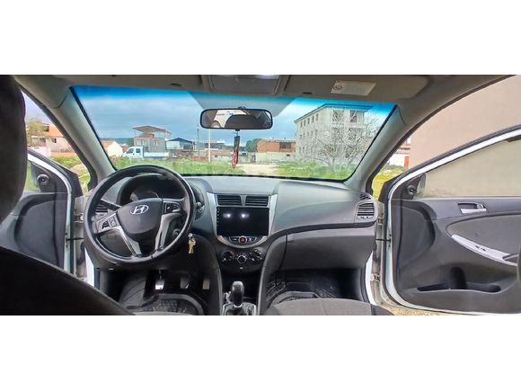 Sahibinden Hyundai Accent Blue 1.4 CVVT Mode Plus 2012 Model