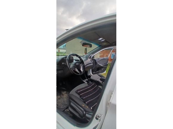 Sahibinden Hyundai Accent Blue 1.4 CVVT Mode Plus 2012 Model