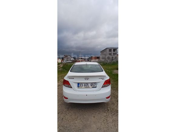 Sahibinden Hyundai Accent Blue 1.4 CVVT Mode Plus 2012 Model