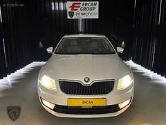 ERCAN YETKİLİ BAYİ 127.000 KM OTOMATİK 1.6 DİZEL STYLE