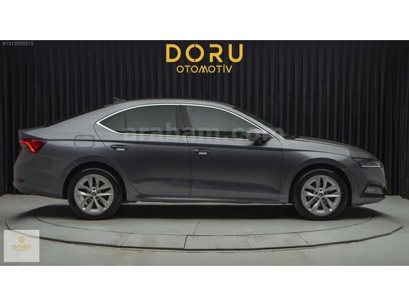 DORU'DAN 2023 SKODA OCTAVIA 1.5 e-TEC PREMIUM - 41.000 KM'DE