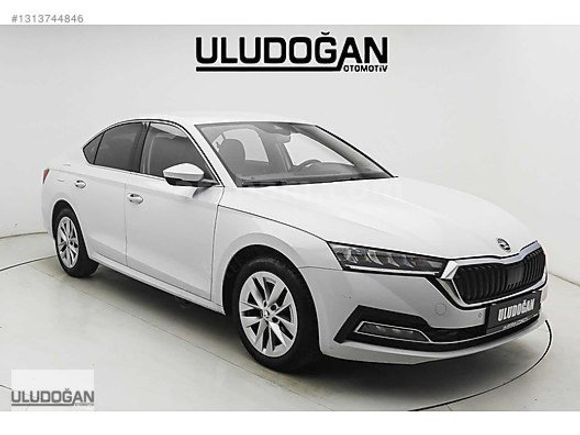 2023 MODEL SKODA OCTAVİA 1.5 e-TEC HATASIZ BOYASIZ