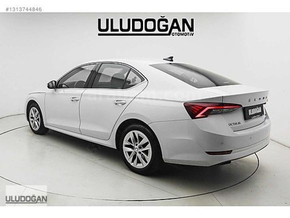 2023 MODEL SKODA OCTAVİA 1.5 e-TEC HATASIZ BOYASIZ