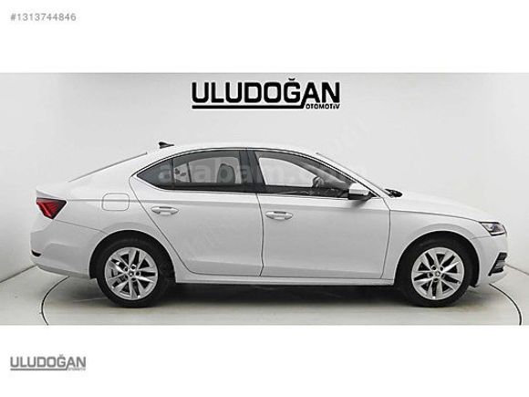 2023 MODEL SKODA OCTAVİA 1.5 e-TEC HATASIZ BOYASIZ