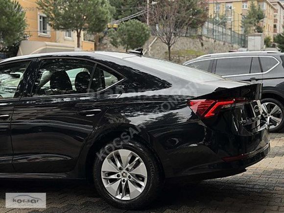 2023 Hatasız! Sadece 62.000'de Octavia 1.5 e-TEC DSG Elite SİYAH