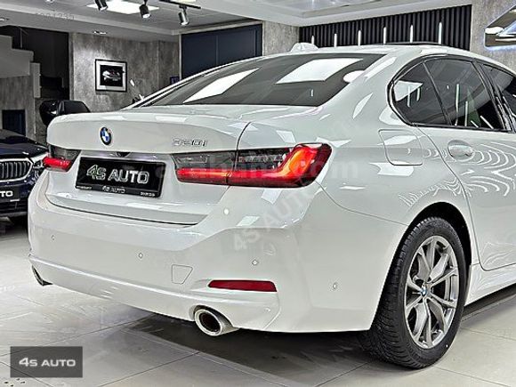4S AUTO | 2023 BMW 3.20 İ HATASIZ TABLET+E.BGJ+KEYLESS+HEAD UP