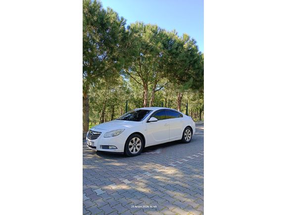 Sahibinden Opel Insignia 2.0 CDTI Edition 2011 Model  236.000 km Beyaz