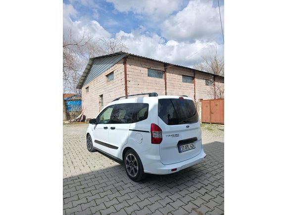 Sahibinden Ford Tourneo Courier 1.5 TDCi Titanium Plus 2023 Model
