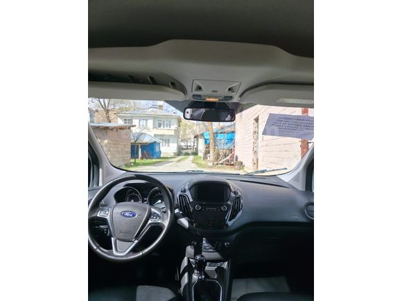 Sahibinden Ford Tourneo Courier 1.5 TDCi Titanium Plus 2023 Model