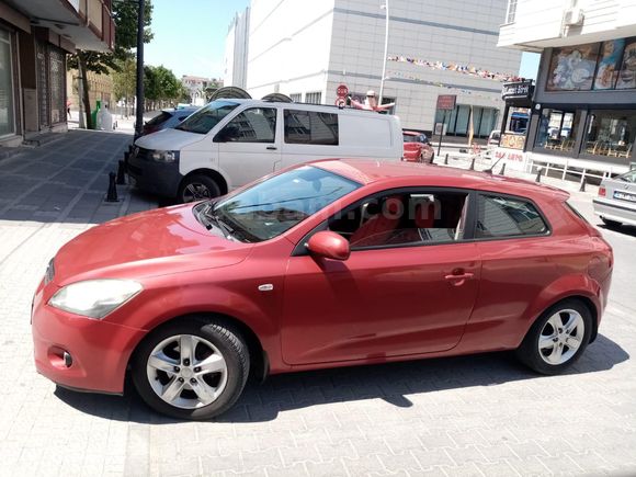 Sahibinden Kia Pro Ceed 1.6 CRDi Cool 2011 Model