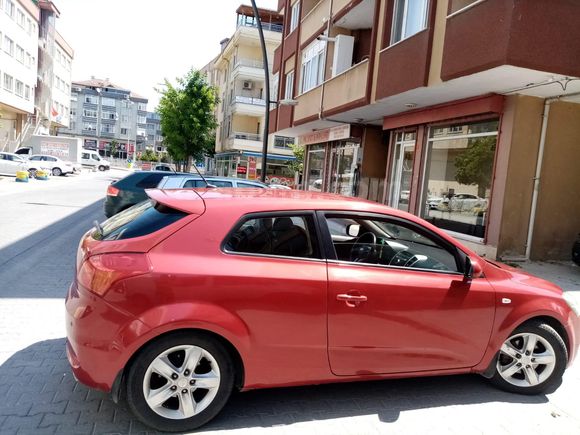 Sahibinden Kia Pro Ceed 1.6 CRDi Cool 2011 Model