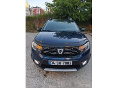 İlk elden titizlikle kullanılmış hatasız-boyasız-tramersiz ve emsalsiz 2017 model Sandero Stepway