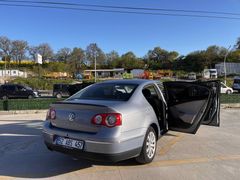 Sahibinden Volkswagen Passat 2.0 TDi Comfortline 2009 Model  330.000 km Gri (metalik)