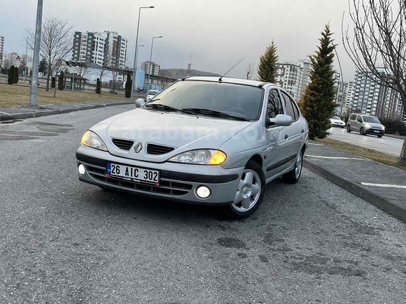 Sahibinden Renault Megane 1.6 RXT 2001 Model 