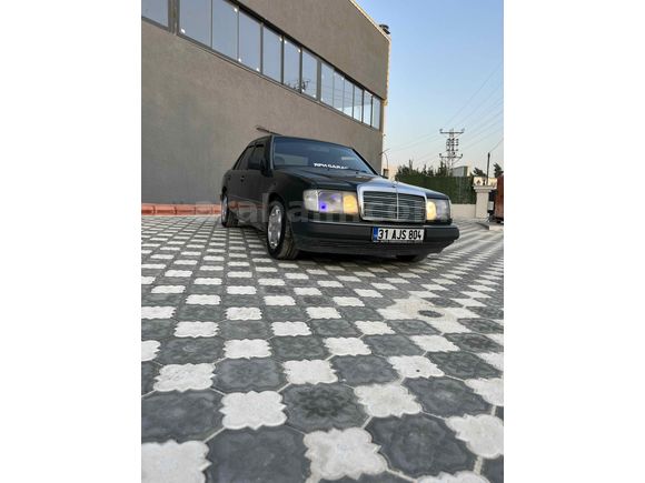 TÜM YILDIZLARI ÜSTÜNDE 200 D 1985 