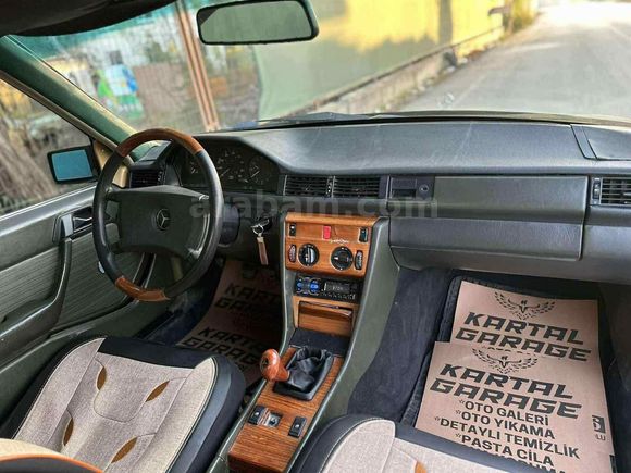 TÜM YILDIZLARI ÜSTÜNDE 200 D 1985 