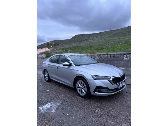 Sahibinden Skoda Octavia 1.5 e-Tec Premium 2020 Model 