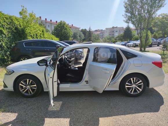 Sahibinden Honda Civic 1.5 i-VTEC Elegance 2022 Model 