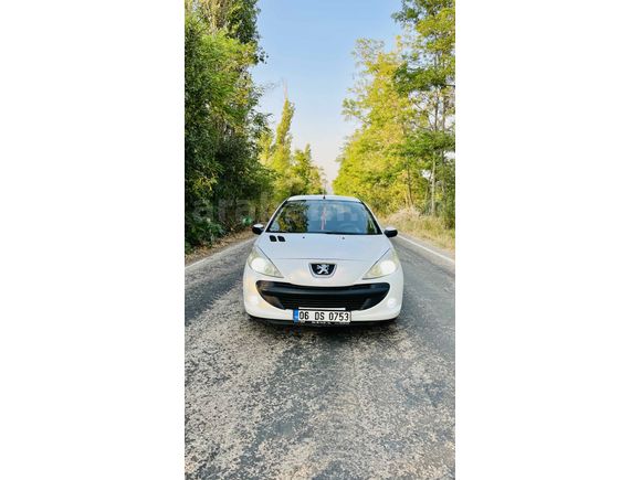 Sahibinden Peugeot 206+ 1.4 HDi Urban Move 2012 Model 